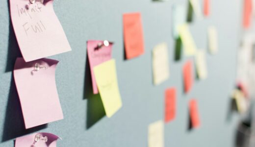 利用可能性ヒューリスティックとは？思い出しやすさに判断が左右される心理と対策